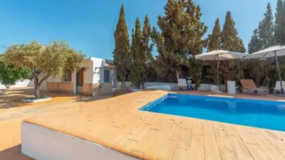 Chalet on Calle de San Vicente del Raspeig photo 4