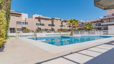 Apartment in Albolote photo 2