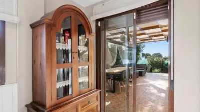 Chalet on Calle Dencarnita Alonso 12, -1 photo 19