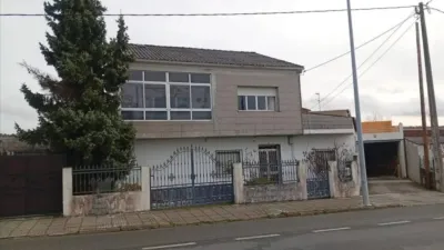 Chalet in Lalín photo 4