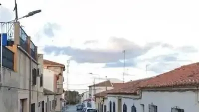 Chalet in Villarrobledo photo 2