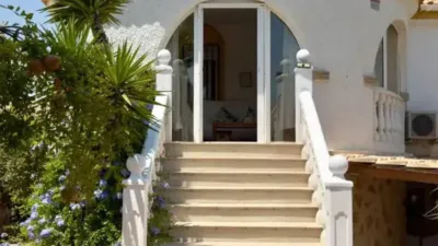 Chalet on Calle Gran Alacant, -1 photo 6