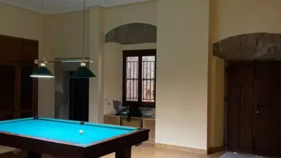 Chalet on Calle de Coria photo 4