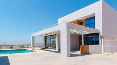 Chalet on Golf Bahia Street, -1 photo 2