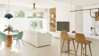 Apartment on Centre Street, -1 photo 3