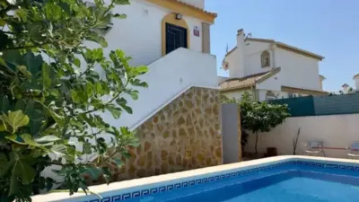Chalet on Calle Gran Alacant, -1 photo 4