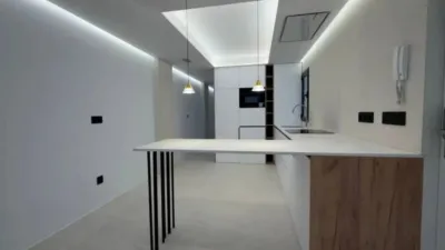 Apartment on Center Street, -1 photo 3