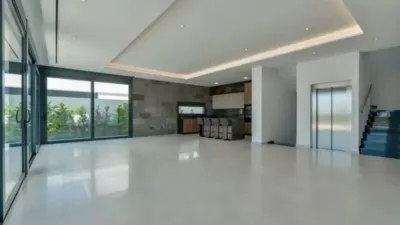 Chalet on Carrer Roma photo 7