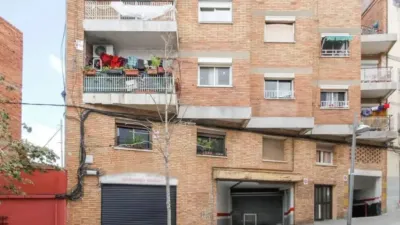 Apartment in Santa Coloma de Gramenet photo 2