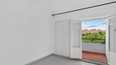 Apartment on Calle de los Doscientos photo 3
