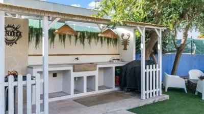 Chalet on Calle Dencarnita Alonso 12, -1 photo 8