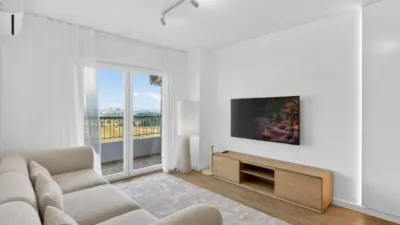 Penthouse on Punta Prima Street, -1 photo 3