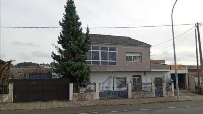 Chalet in Lalín photo 2
