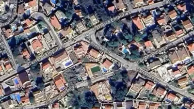 Chalet in Urbanitzacions del Nord photo 3