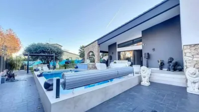 Chalet on Carrer del Carlit photo 22
