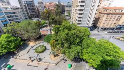 Piso en Plaza de Calvo Sotelo photo 4