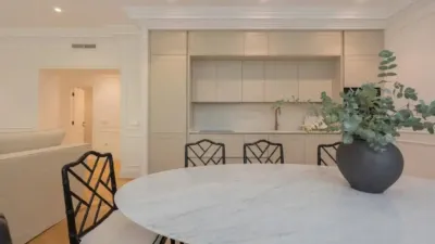 Apartment in the Salamanca District photo 12