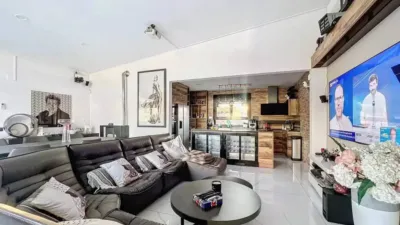 Chalet on Carrer del Carlit photo 4
