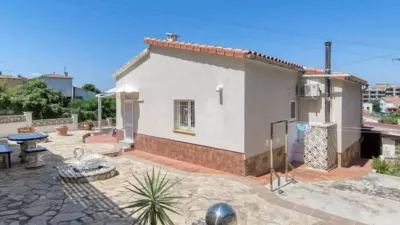 Chalet on Carrer del Riu Besòs photo 11