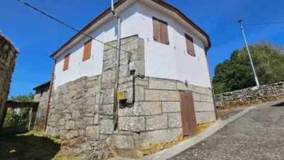 Chalet in Nogueira de Ramuín photo 2