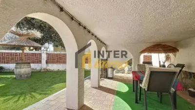 Chalet on Carrer del Montgrí photo 12