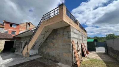 Chalet in San Cibrao Das Viñas (Capital) photo 18