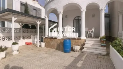 Chalet on Secteur Montgri, 27 Street photo 7
