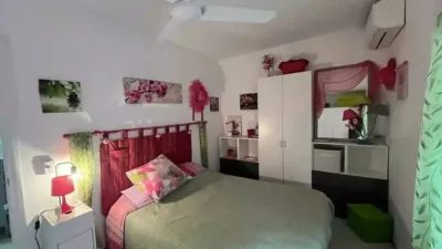 Apartment in Port Esportiu-Canyelles-Puig Rom photo 4