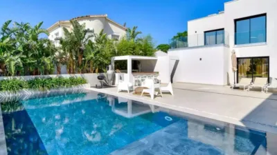 Chalet on Carrer de les Medes photo 13