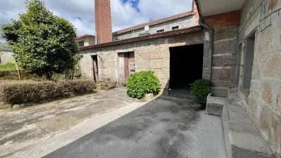 Chalet in San Cibrao Das Viñas (Capital) photo 20