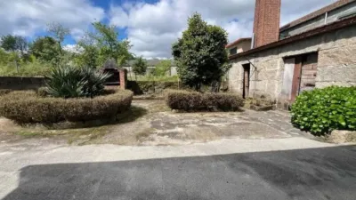 Chalet in San Cibrao Das Viñas (Capital) photo 19