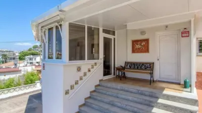 Chalet on Carrer del Riu Besòs photo 9
