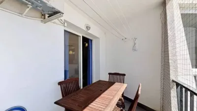 Apartment in Passatge Delta Muga photo 4