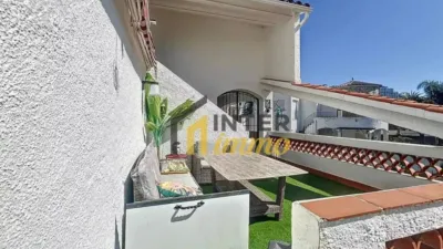 Chalet on Carrer del Montgrí photo 17