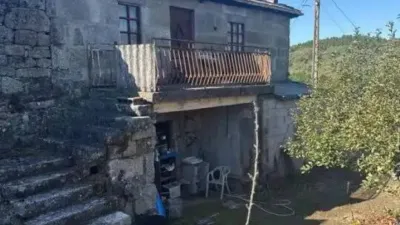 Chalet in Cenlle photo 3