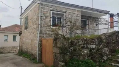 Chalet en San Cibrao Das Viñas (Capital) photo 3