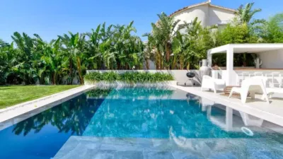 Chalet on Carrer de les Medes photo 4