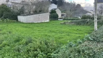 Terreno en venta en Calle de la Cedeira - Más