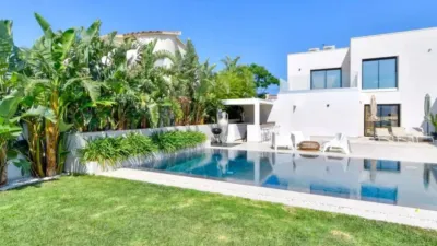 Chalet on Carrer de les Medes photo 19