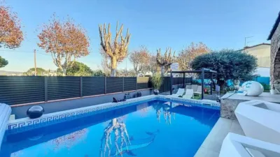 Chalet on Carrer del Carlit photo 2