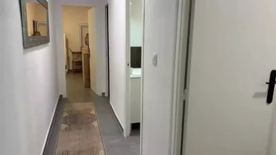 Apartment in Centre photo 9