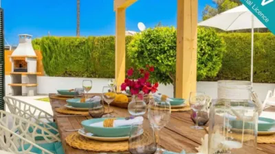 Chalet on Puerto de Alcudia Street - Carrer de Bearn photo 12