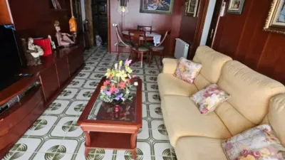 Apartment in Montbau photo 9
