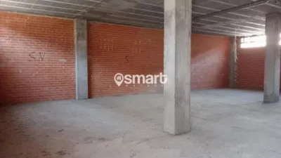 Local comercial en venta en Pravia - Més