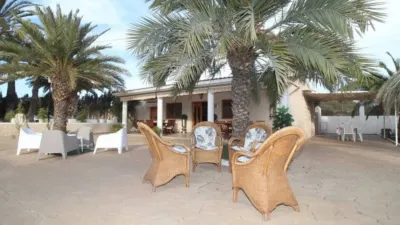 Chalet in Elda photo 13