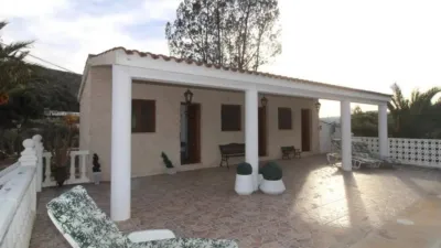 Chalet in Elda photo 10