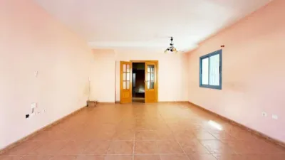 Chalet on Calle de la Zarzuela photo 4
