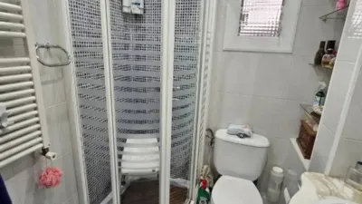 Apartment in Montbau photo 11