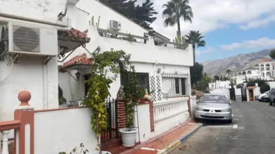 Chalet on Calle El Halcón photo 3