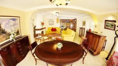 Chalet on Joaquín Turina Street photo 3
